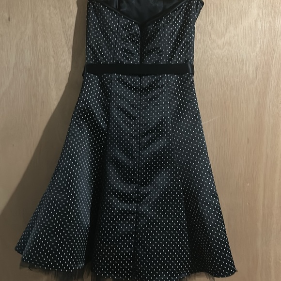 Jessica McClintock For Gunne Sax Black Strapless Dress with White Polka Dots - Picture 6 of 7